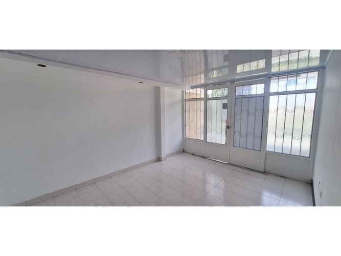 Casa de 11 alcobas en arriendo en La Castellana, Armenia, 350 m² · foto 5 de 19