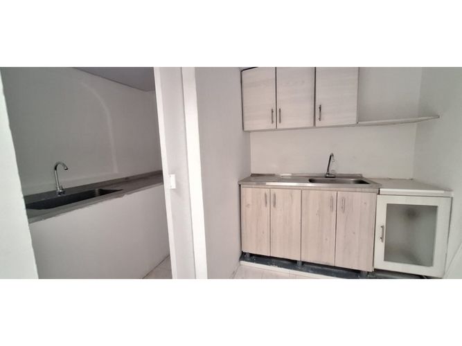 Casa de 11 alcobas en arriendo en La Castellana, Armenia, 350 m² · foto 6 de 19