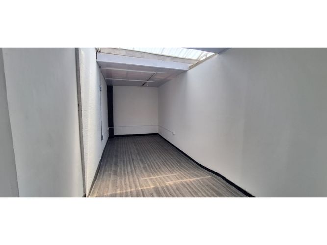 Casa de 11 alcobas en arriendo en La Castellana, Armenia, 350 m² · foto 13 de 19