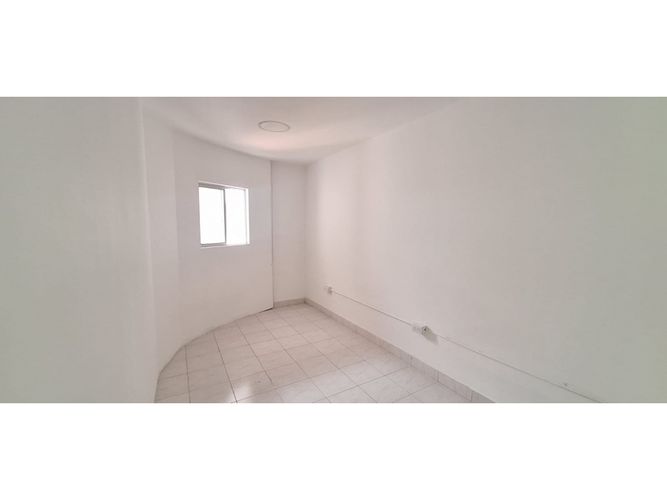 Casa de 11 alcobas en arriendo en La Castellana, Armenia, 350 m² · foto 14 de 19
