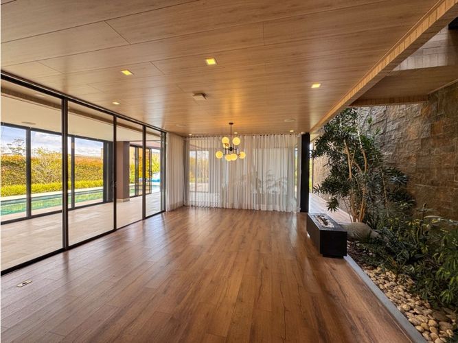 Casa de 3 alcobas en venta en Las Palmas, Envigado, 480 m² · foto 5 de 24