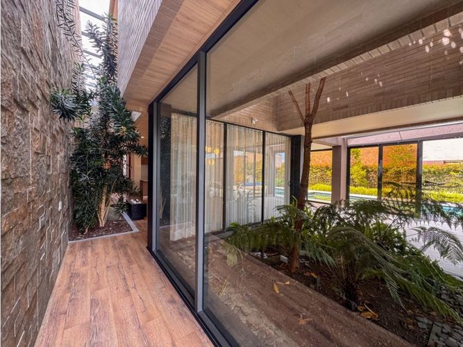 Casa de 3 alcobas en venta en Las Palmas, Envigado, 480 m² · foto 6 de 24
