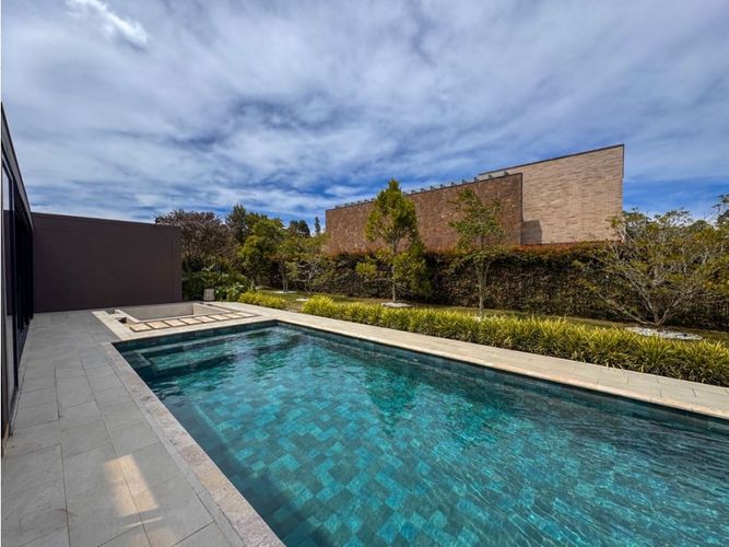 Casa de 3 alcobas en venta en Las Palmas, Envigado, 480 m² · foto 12 de 24