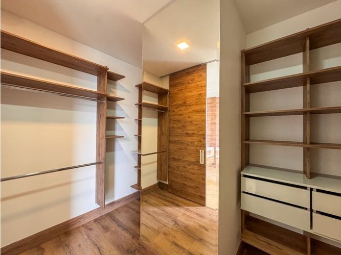 Casa de 3 alcobas en venta en Las Palmas, Envigado, 480 m² · foto 18 de 24