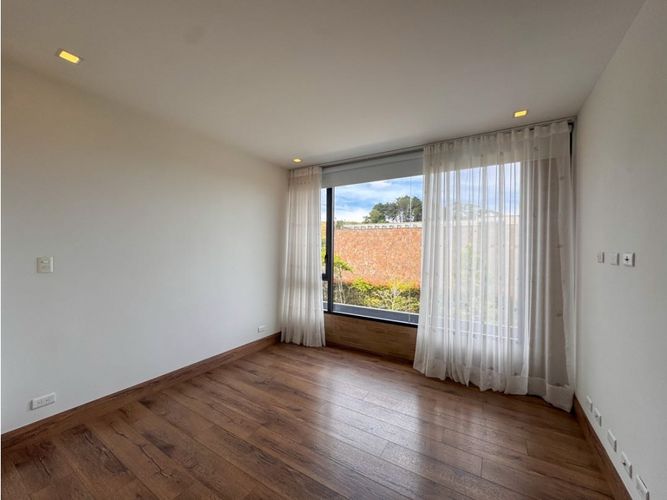 Casa de 3 alcobas en venta en Las Palmas, Envigado, 480 m² · foto 22 de 24