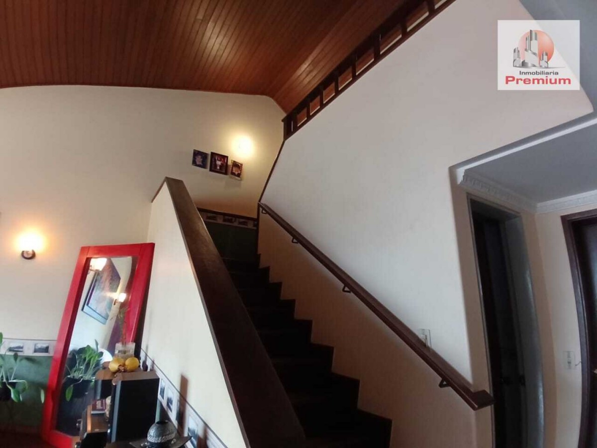 Casa en venta en Las Villas, Bogotá · foto 3 de 24
