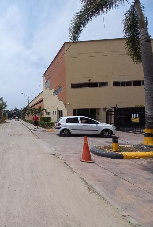 Apartamento de 3 alcobas en venta en El Salado, Ibagué, 54 m² · foto 3 de 24