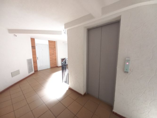 Apartamento de 3 alcobas en venta en El Salado, Ibagué, 54 m² · foto 5 de 24