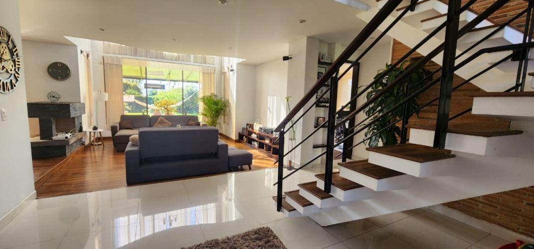 Casa de 5 alcobas en venta en Siberia, Cota, 440 m² · foto 3 de 24