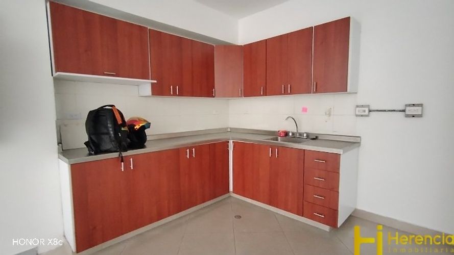 Local en arriendo en Carlos E Restrepo, Medellín, 345 m² · foto 6 de 11
