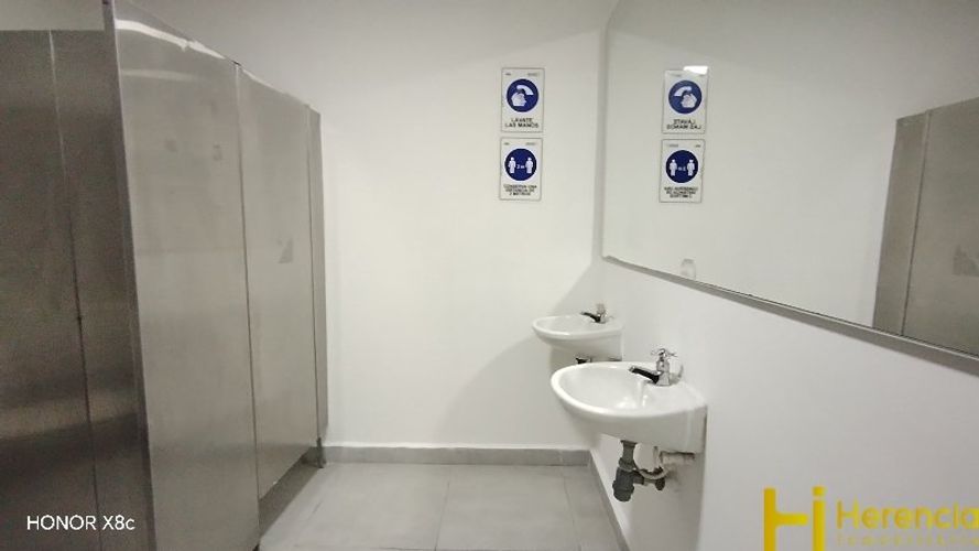 Local en arriendo en Carlos E Restrepo, Medellín, 345 m² · foto 10 de 11