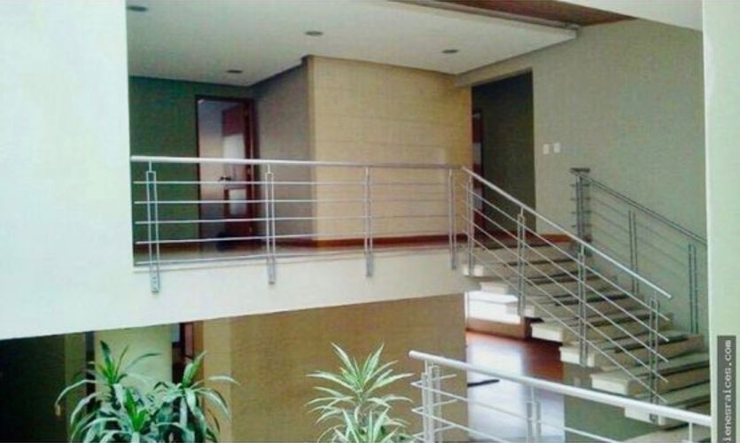 Casa de 7 alcobas en venta en Chico Norte, Bogotá, 665 m² · foto 4 de 4