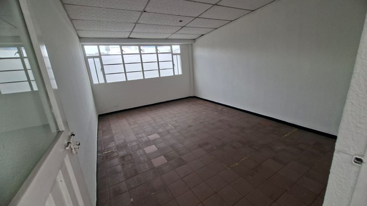 Casa en venta en Engativá, Bogotá · foto 8 de 15