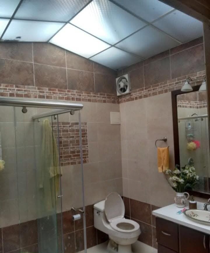 Casa en venta en Santa Barbara, Bogotá · foto 8 de 10