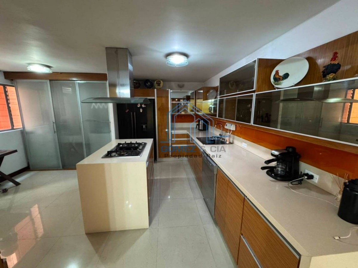 Apartamento en venta en Laureles, Medellín · foto 2 de 23