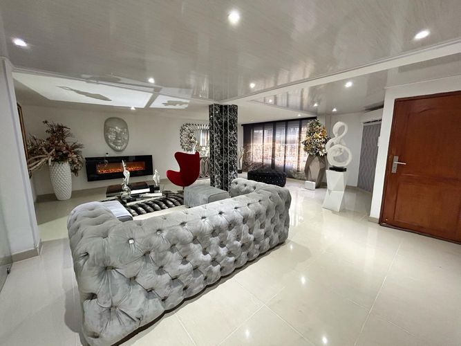 Casa de 3 alcobas en venta en Tequendama, Cali, 140 m² · foto 3 de 24