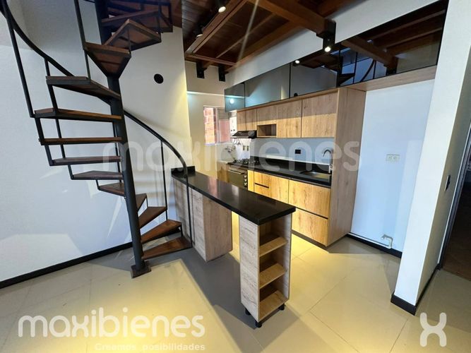 Apartamento de 2 alcobas en arriendo en Loma Del Indio, Medellín, 80 m² · foto 7 de 19
