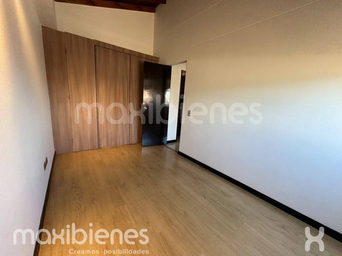 Apartamento de 2 alcobas en arriendo en Loma Del Indio, Medellín, 80 m² · foto 8 de 19