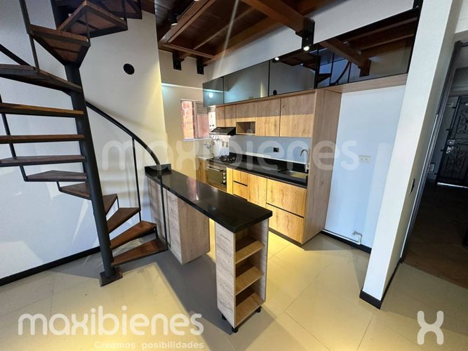 Apartamento de 2 alcobas en arriendo en Loma Del Indio, Medellín, 80 m² · foto 12 de 19