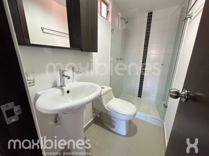 Apartamento de 2 alcobas en arriendo en Loma Del Indio, Medellín, 80 m² · foto 18 de 19