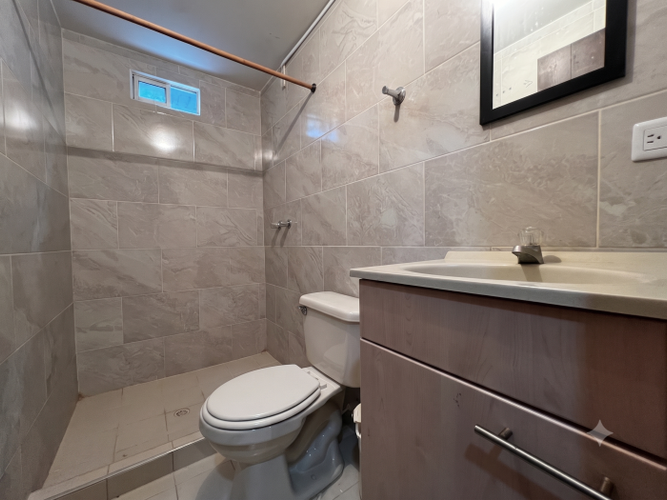 Apartamento de 2 alcobas en venta en Aguacatal, Cali, 62 m² · foto 9 de 24