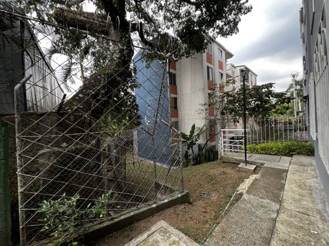 Apartamento de 2 alcobas en venta en Aguacatal, Cali, 62 m² · foto 15 de 24