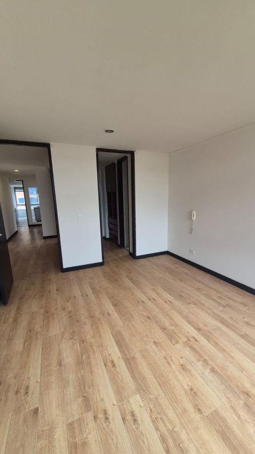 Apartamento de 3 alcobas en arriendo en Ilarco, Bogotá, 199 m² · foto 9 de 24