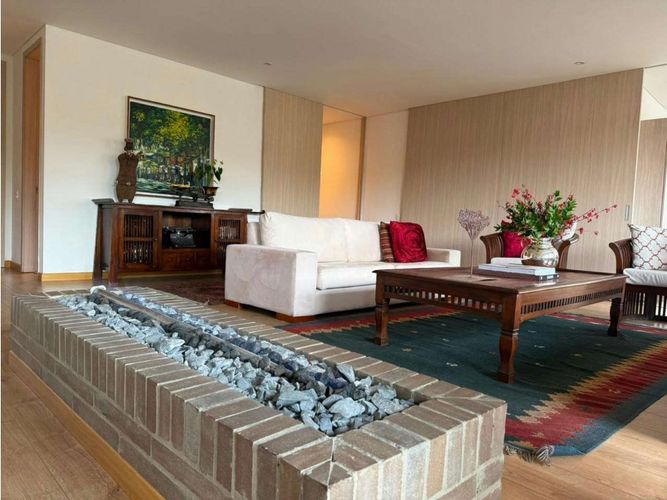 Apartamento en venta en La Carolina, Bogotá, 306 m² · foto 4 de 16