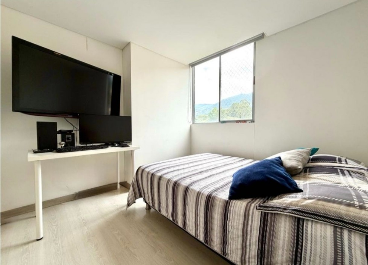 Apartamento en venta en El Chingui, Envigado · foto 11 de 14