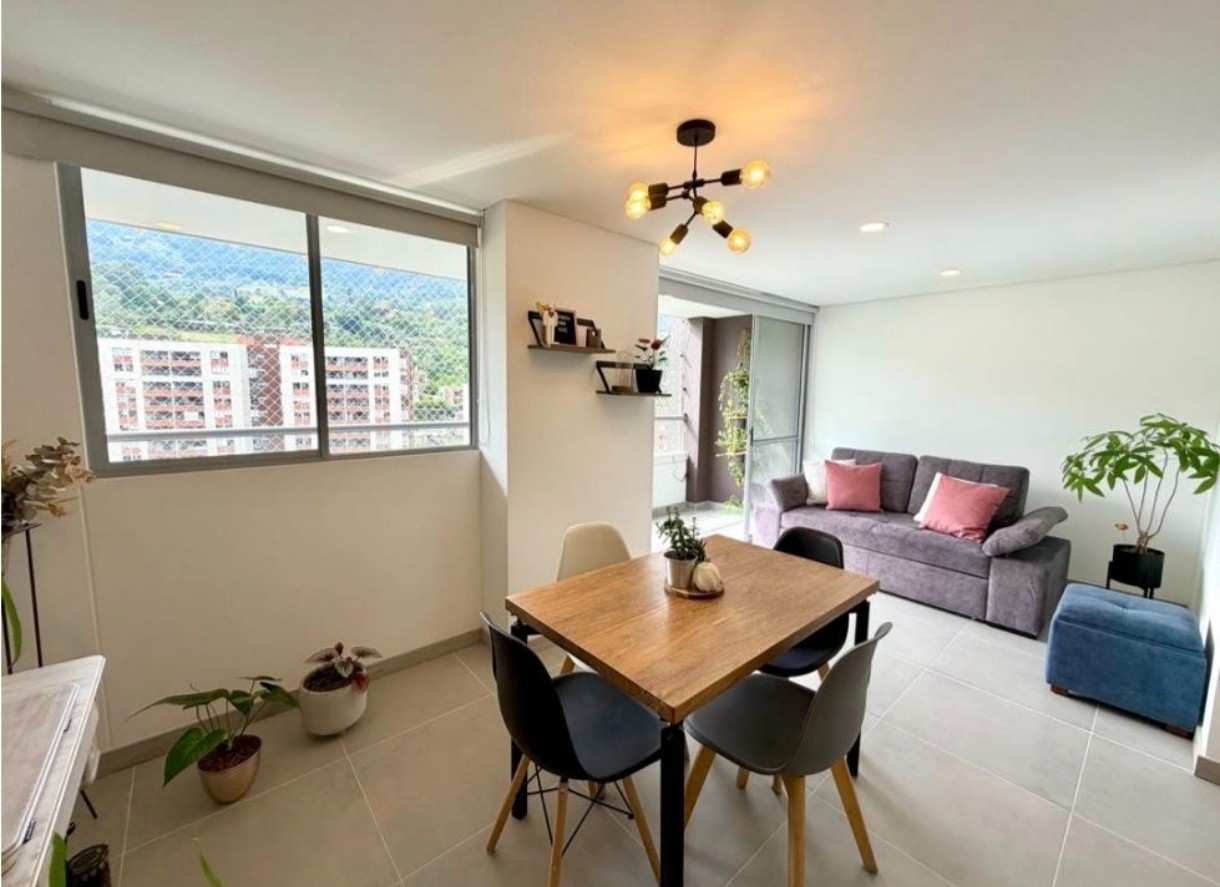 Apartamento en venta en El Chingui, Envigado · foto 10 de 14