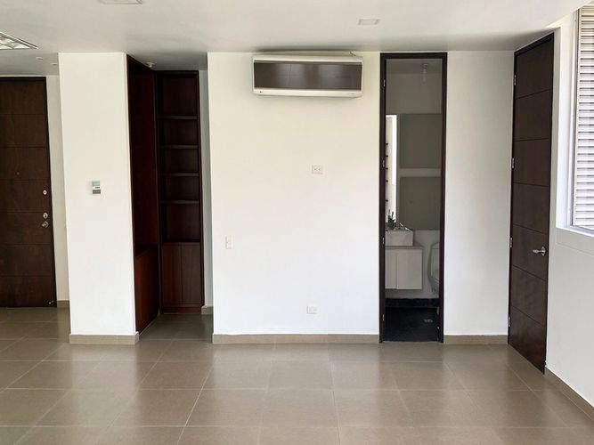 Oficina en arriendo en El Poblado, Medellín, 51 m² · foto 4 de 12