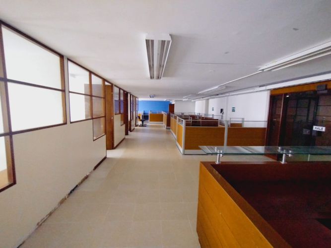 Oficina en arriendo en San Pedro, Cali, 236 m² · foto 5 de 24