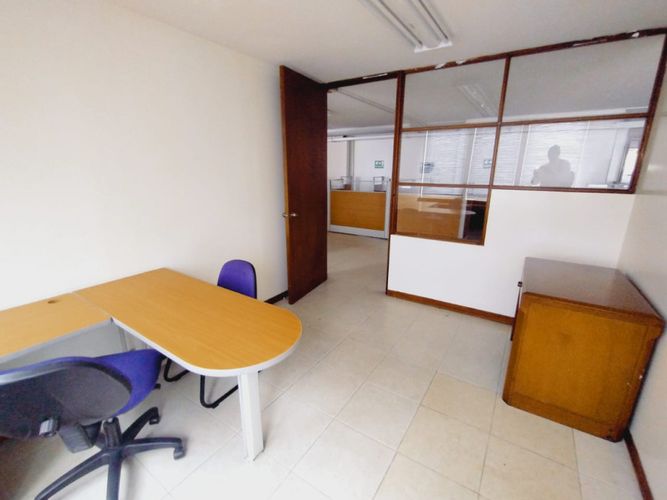 Oficina en arriendo en San Pedro, Cali, 236 m² · foto 12 de 24