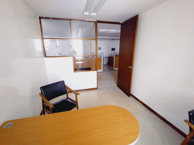 Oficina en arriendo en San Pedro, Cali, 236 m² · foto 14 de 24