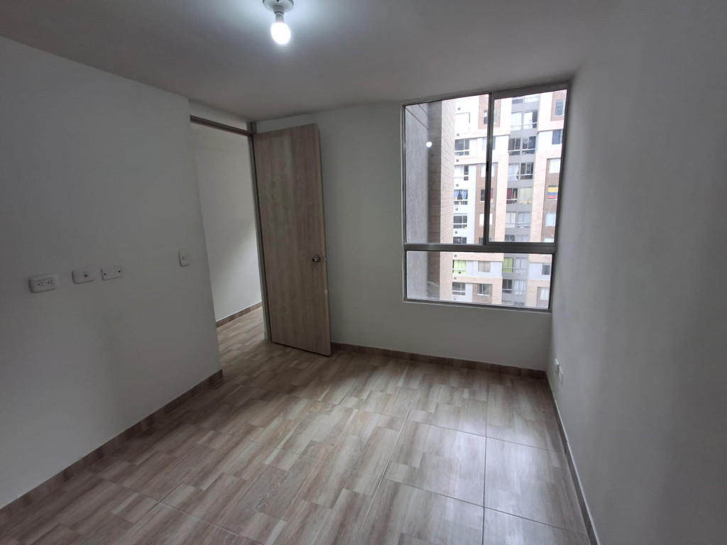 Apartamento en venta en Las Brisas, Bogotá · foto 7 de 24