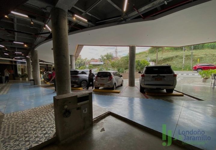 Local en venta en El Poblado, Envigado · foto 6 de 10