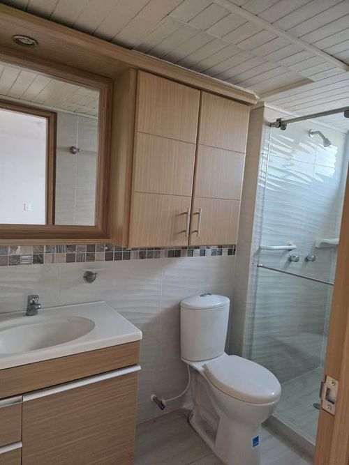 Apartamento de 3 alcobas en venta en Cañaveral, Floridablanca, 118 m² · foto 8 de 8