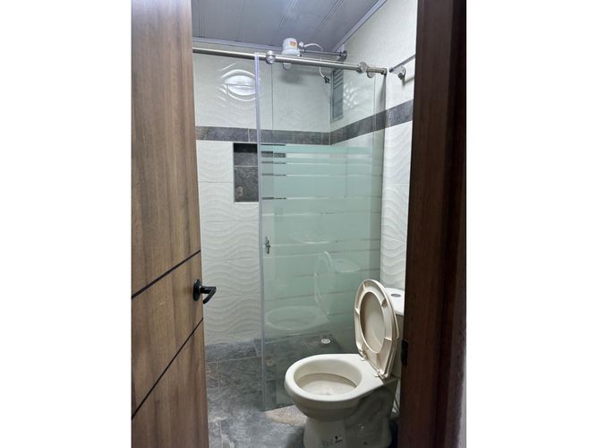 Casa de 4 alcobas en venta en La Fuente, Tocancipá, 252 m² · foto 9 de 16