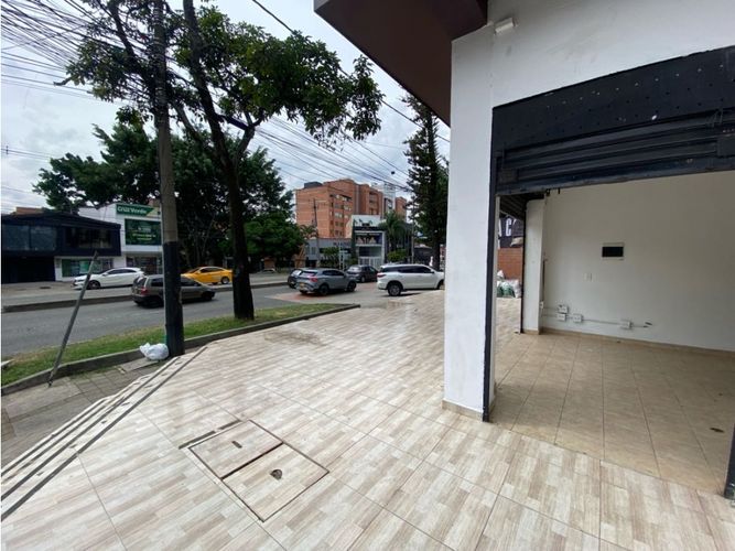 Local en arriendo en La Castellana, Medellín, 18 m² · foto 5 de 6
