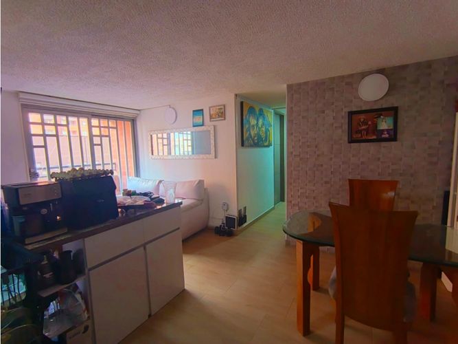 Apartamento de 3 alcobas en venta en Conjunto Residencial Ventura, Madrid, 58 m² · foto 3 de 19