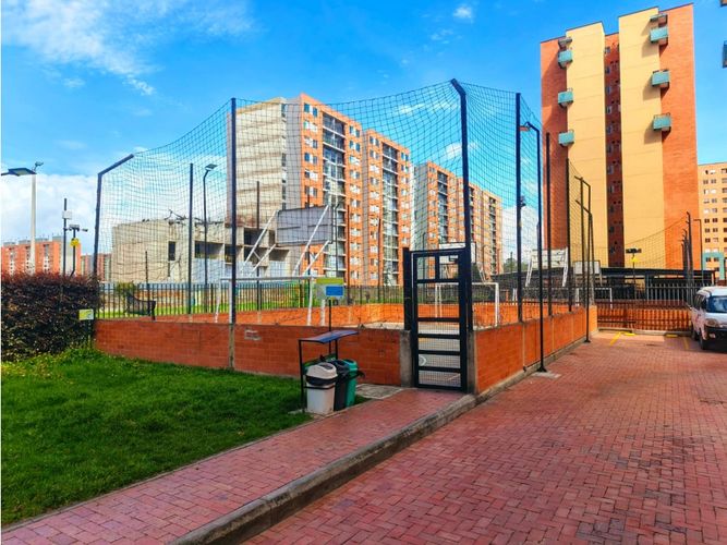 Apartamento de 3 alcobas en venta en Conjunto Residencial Ventura, Madrid, 58 m² · foto 18 de 19