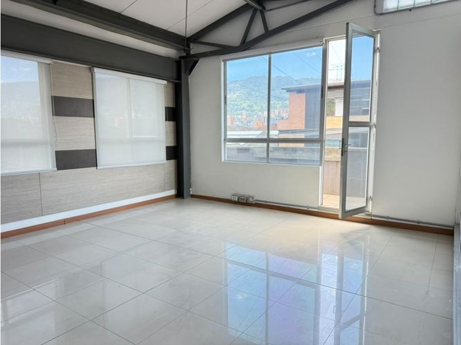Bodega en venta en La Esmeralda, Itagüí, 2026 m² · foto 11 de 17
