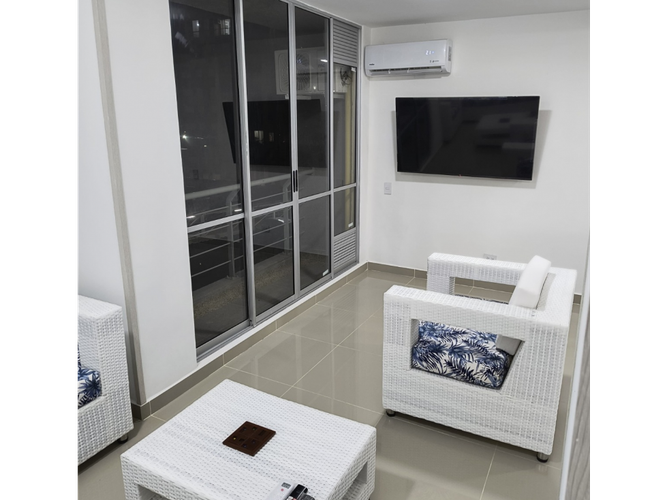 Apartamento de 2 alcobas en venta en Santa Maria Del Peñon, Girardot, 52 m² · foto 4 de 24