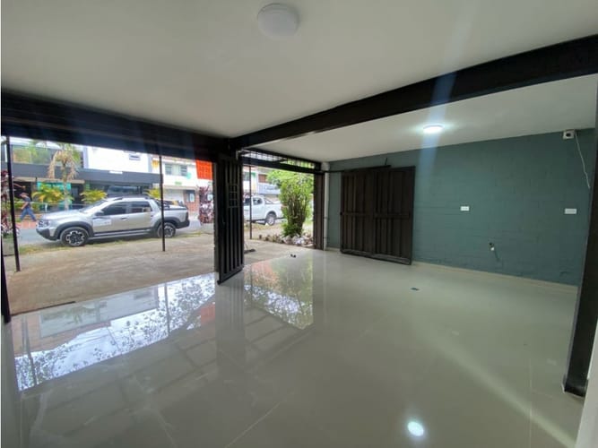 Local en arriendo en Suramericana, Medellín, 65 m² · foto 2 de 5