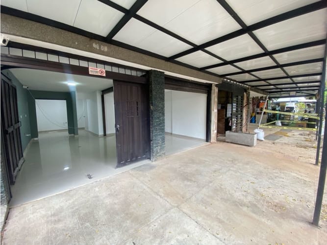 Local en arriendo en Suramericana, Medellín, 65 m² · foto 3 de 5
