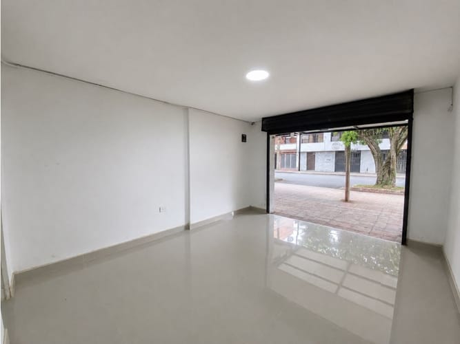 Local en arriendo en Suramericana, Medellín, 45 m² · foto 5 de 8