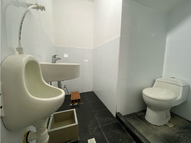 Local en arriendo en Suramericana, Medellín, 45 m² · foto 6 de 8