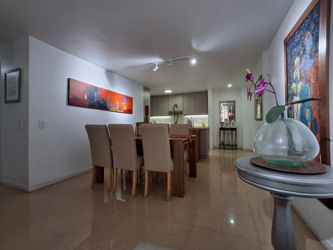 Apartamento de 3 alcobas en venta en Las Lomas, Medellín, 117 m² · foto 3 de 15