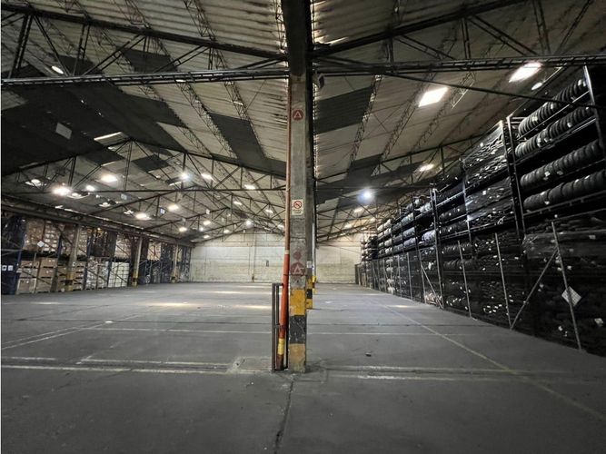 Bodega en venta en Zona Industrial No. 1, Itagüí · foto 4 de 24