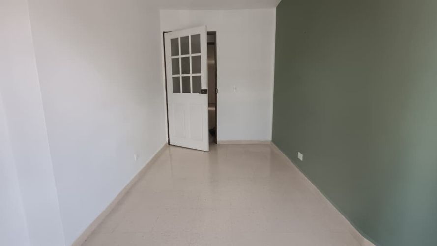 Oficina en arriendo en La Magnolia, Envigado, 20 m² · foto 3 de 11